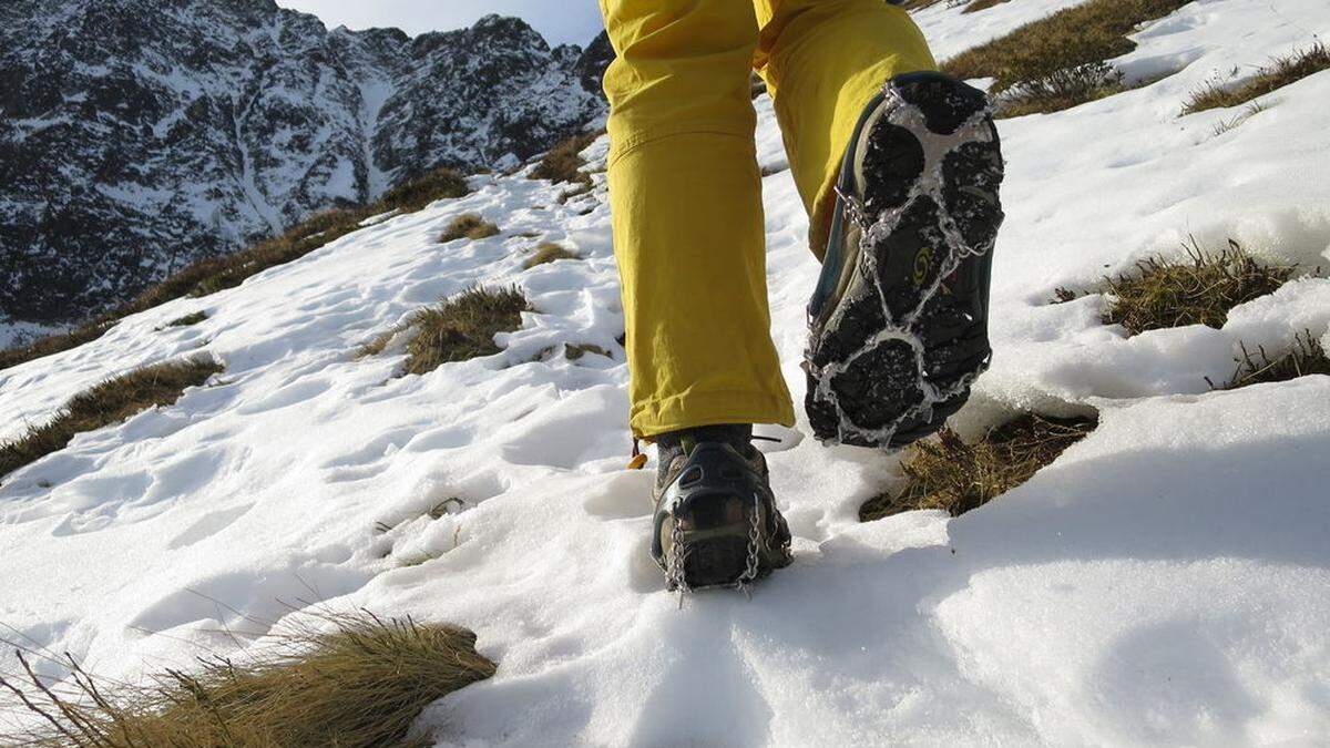 Sujetbild: Bergrettung warnt vor Gefahren durch Schneefelder