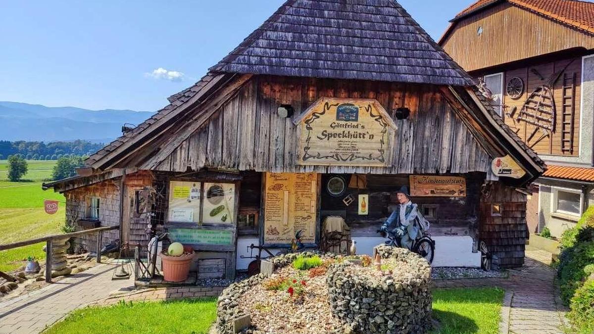 Die Speckhütte in St. Marein-Feistritz war ein beliebtes Ausflugsgasthaus. Nun ist es samt dazugehörigem Anwesen zu verkaufen