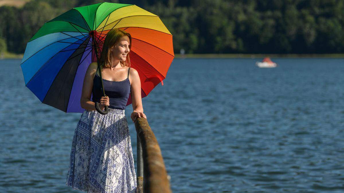 Badeanzug und Sonnenschirm: Am Wochenende kann man beides brauchen