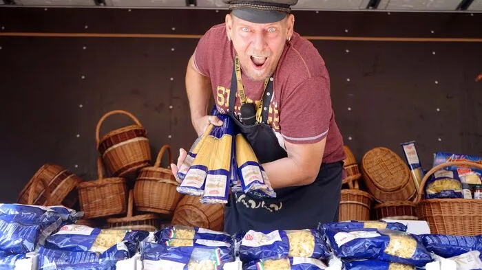 Nudel-Ralli, alias Ralf Hörnchen, eröffnete am Donnerstag die Marktschreiertage.