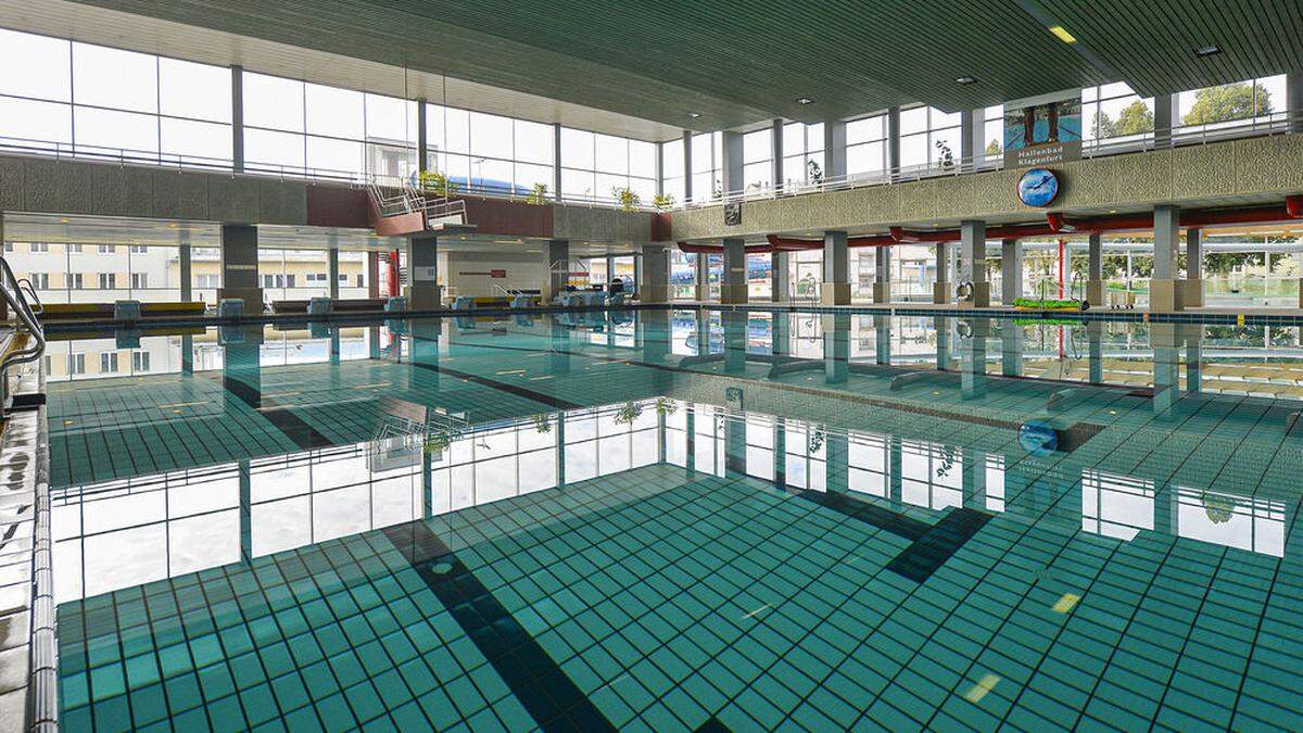 Das bestehende Hallenbad soll noch bis 2024 betrieben werden.