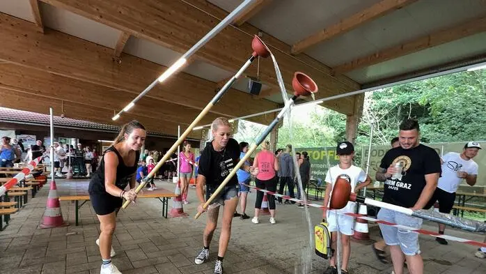 Bereits zum elften Mal lud der Eisschützenverein Walkersdorf zu seinem beliebten Fun-Bewerb ein.