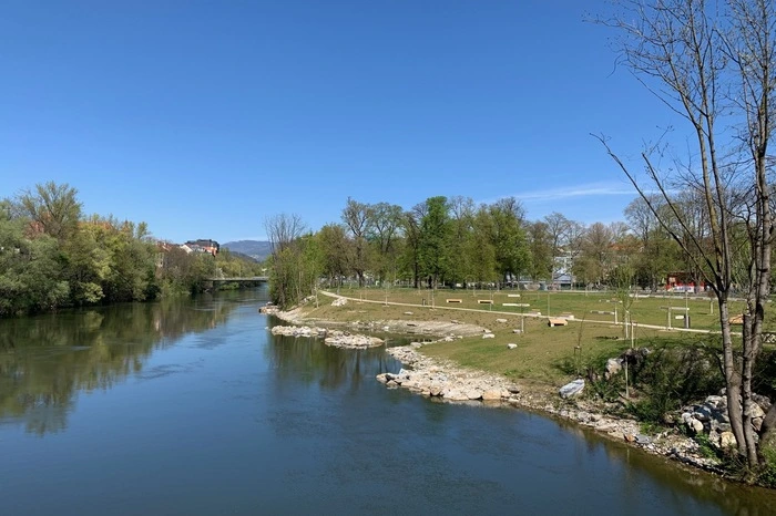 Der Blick vom Augartensteg auf die Bucht ist sehr beschaulich.