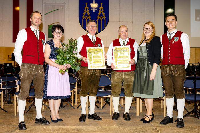 Beim Konzert der Trachtenkapelle Pöllauberg wurden auch Urkunden verliehen