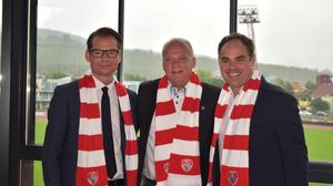 Bürgermeister Matthäus Bachernegg, Vereinspräsident Erwin Fuchs und Robert Schäfer, Leiter des Unternehmens RTC Management & Sports