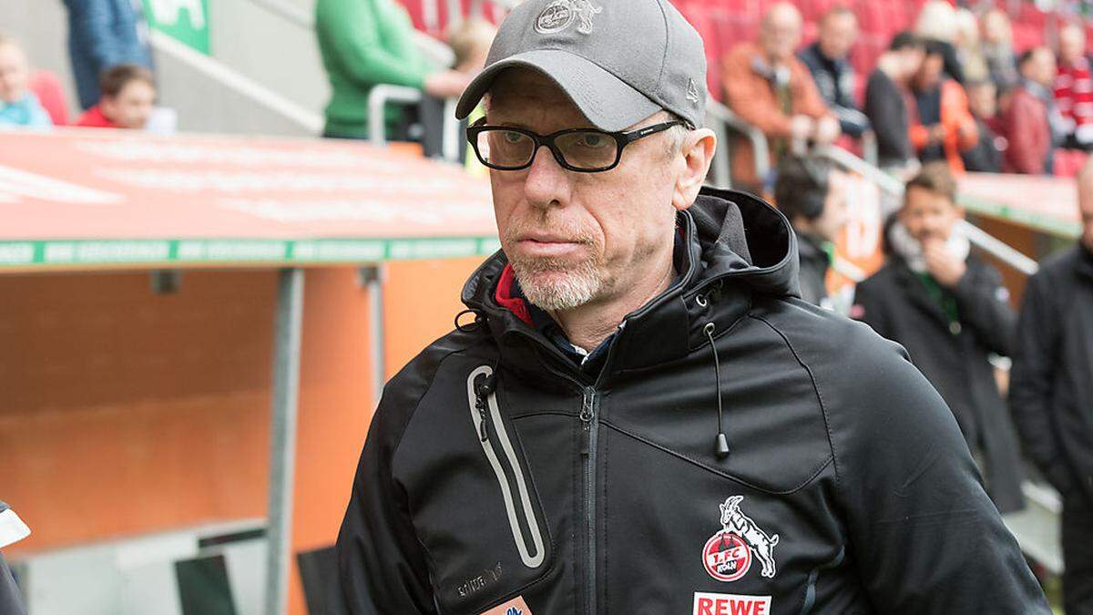 Peter Stöger soll in Dortmund Thema sein - für ihn ist das aber kein Thema 