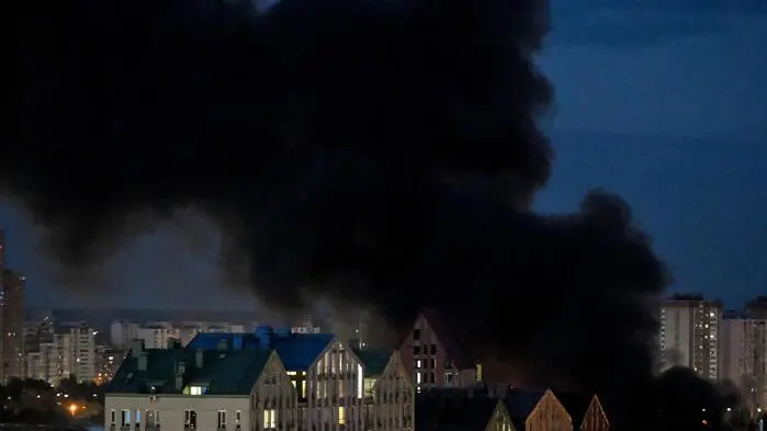 Die Russen attackierten am Samstag Kiew, die Ukrainer russische Tanker