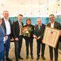 In Würdigung und Anerkennung seiner Verdienste und Leistungen im Bereich der Bildenden Künste bekam Hans Hiesberger die Goldene Medaille der Landeshauptstadt Klagenfurt verliehen