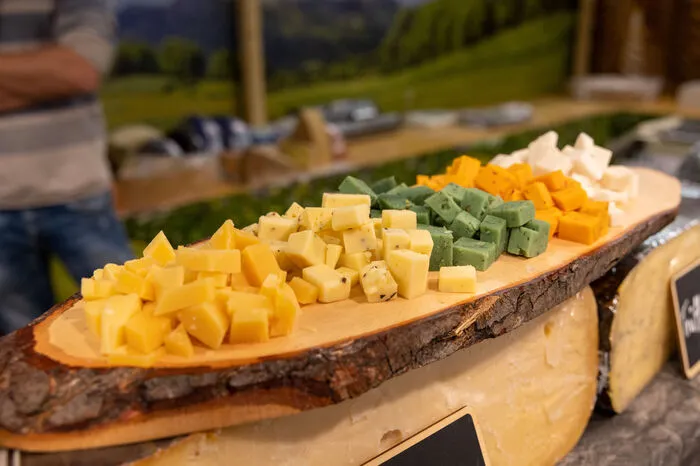 Bunter Käse aus Vorarlberg und Holland
