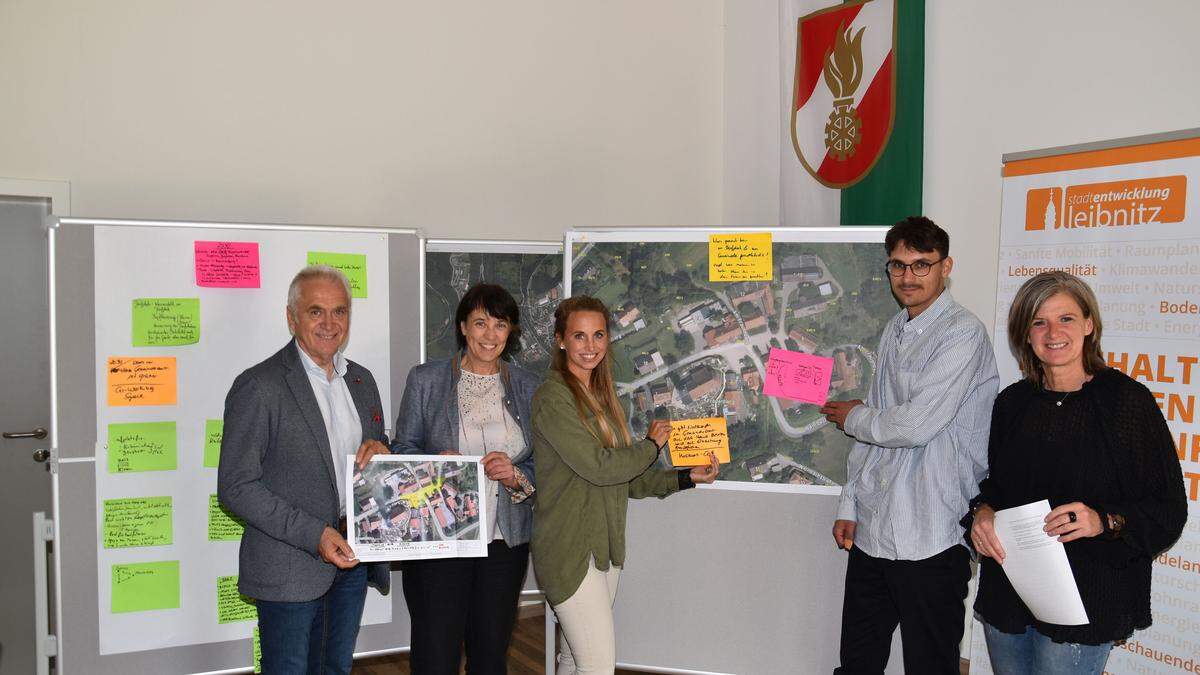 Holten Ideen ein: Bürgermeister Helmut Leitenberger, Marion Reinhofer-Gubisch, Eva Mattuschek, Lukas Zitterer und Astrid Holler