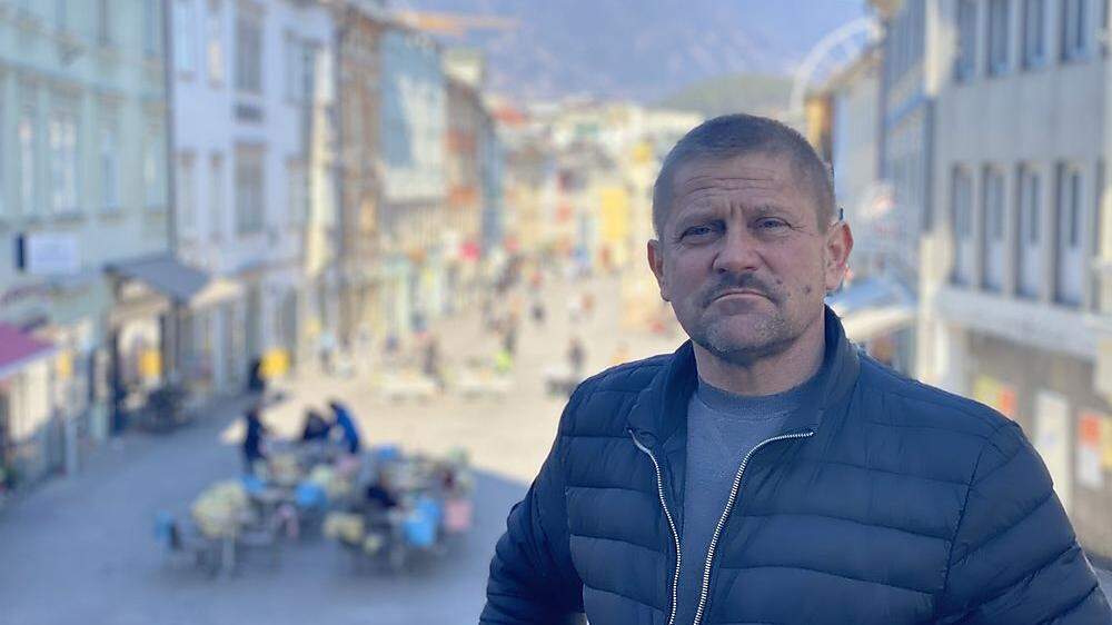 Anton Kalinitsch pendelt seit 21 Jahren zwischen Villach und der Ukraine. Nur knapp entkam er dem Krieg, seine Familie ist nach wie vor dort