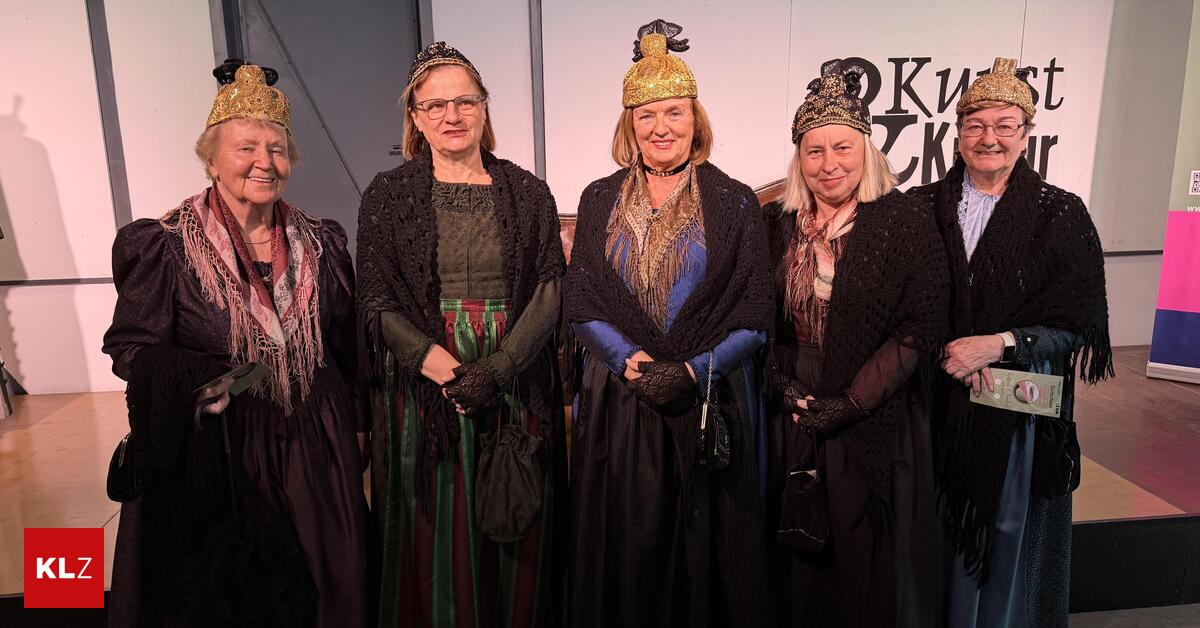 Erz-hlcaf-in-Trofaiach-Es-gibt-dubiose-Dirndlkreationen-aber-Hauptsache-Tracht-wird-getragen-