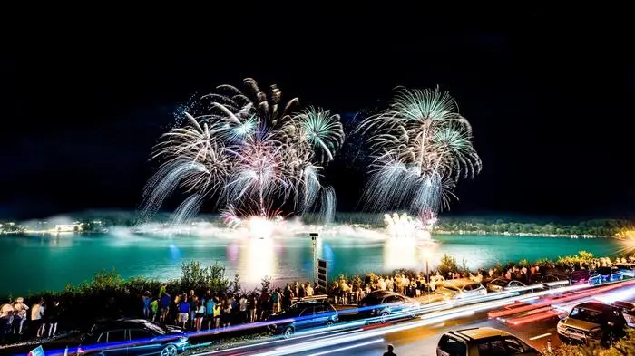 „See in Flammen“ am Klopeiner See