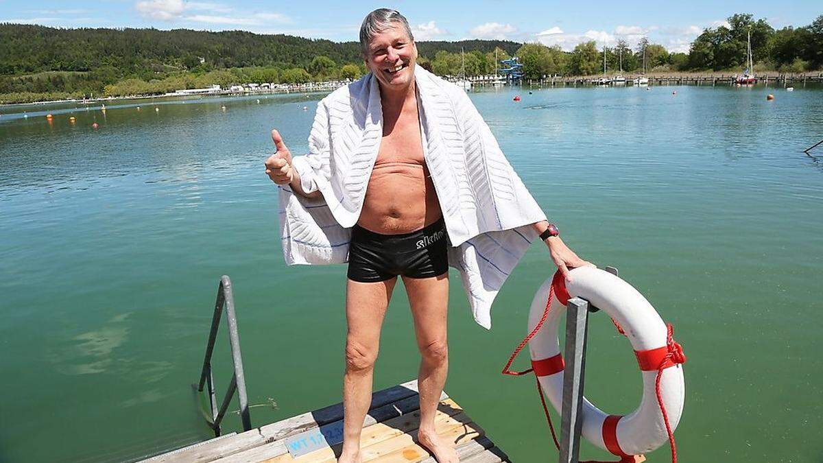 Landeshauptmann Peter Kaiser ließ sich den Sprung in den Wörthersee nicht nehmen