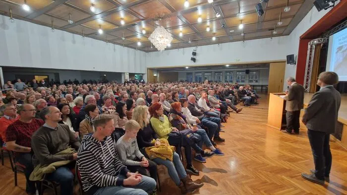 Mehr als 600 Personen folgten Ernst Lasniks Einladung