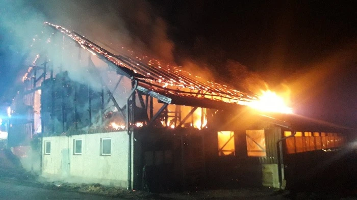 Auf einem abgelegenen Gehöft in der Moosbuben bei Mariazell begann am Montagabend ein Wirtschaftsgebäude zu brennen.