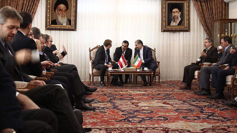 Politische Verhandlungen in Tabriz