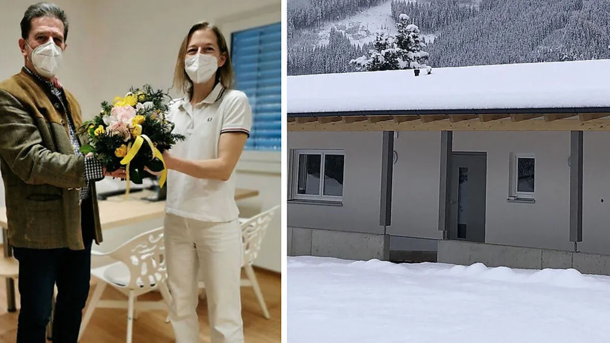 Bürgermeister Friedrich Fledl und  Ärztin Tanja Brandstätter, die in einem neuen Gebäude arbeiten darf