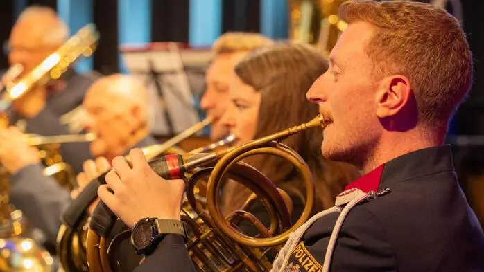 Die Polizeimusik und der Polizeichor luden zum Sommernachtskonzert am Wörthersee