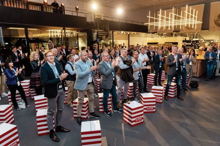 Wie bei der ersten „Restart-up Night“ gab es auch dieses Mal wieder Standing Ovations für Unternehmerpersönlichkeiten auf der Bühne
