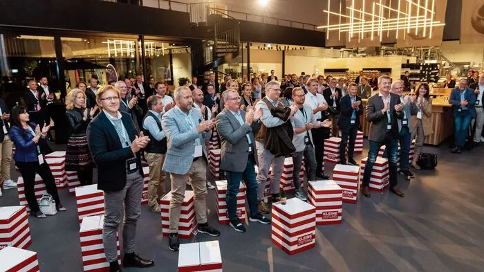 Wie bei der ersten „Restart-up Night“ gab es auch dieses Mal wieder Standing Ovations für Unternehmerpersönlichkeiten auf der Bühne
