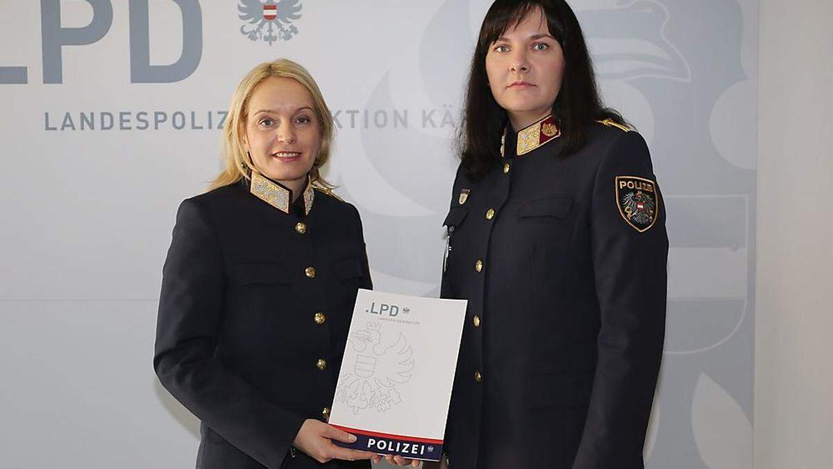 Landespolizeidirektorin Michaela Kohlweiß (links) und Bezirkspolizeikommandantin Daniela Puffing