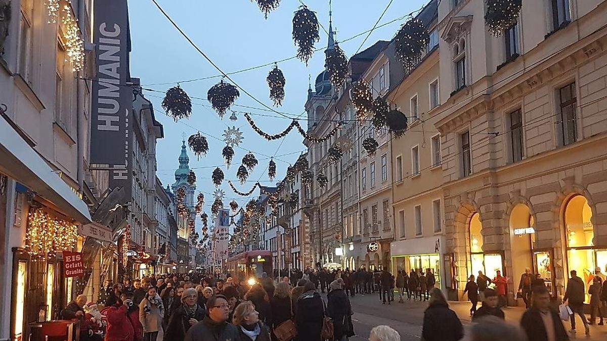 Nicht nur die Herrengasse ist prächtig geschmückt