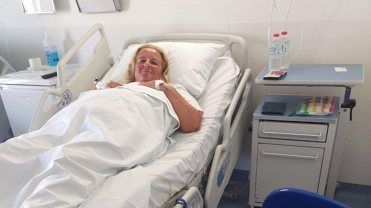 Mariella Reichsthaler im Krankenbett auf Kreta