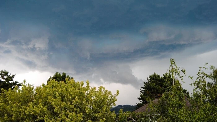 Ein Unwetter zog am Freitag über die Steiermark. Hagel und Starkregen gingen nieder.