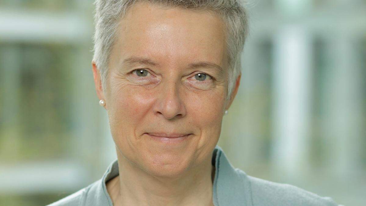 Silke Gahleitner ist Professorin für Klinische Psychologie und Soziale Arbeit an der Alice-Salomon-Hochschule Berlin und Mitglied der Unabhängigen Kommission zur Aufarbeitung sexuellen Kindesmissbrauchs in Deutschland