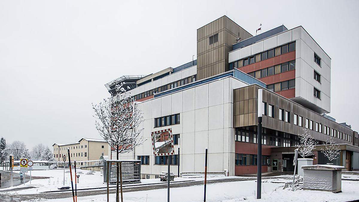 Der Schwerverletzte wurde ins Klinikum Klagenfurt geflogen