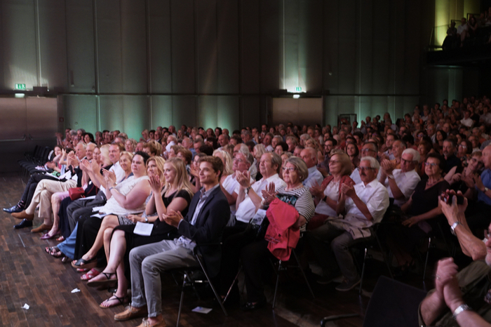 Längst war das Konzert im Frank Stronach Saal ausverkauft.