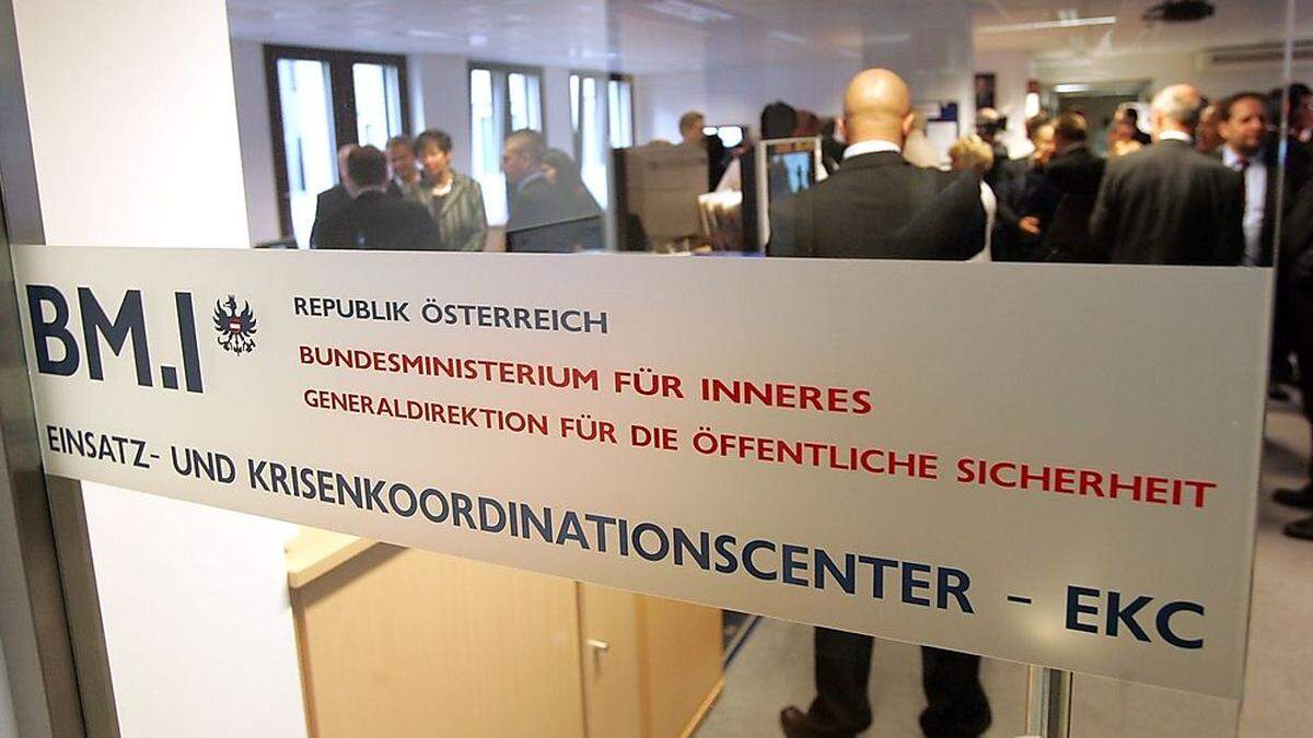 Derzeit wird bei Krisen das Einsatz- und Krisenkommunikationscenter im Innenministerium hochgefahren