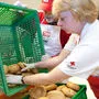 Den Hilfsorganisationen gehen die Ehrenamtlichen aus 