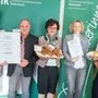Viktoria Brandner (Landesbäuerin), Landessieger Franz und Maria Nigitz, Gold-Gewinnerin Andrea Potzinger-Wurzer und Verkostungschefin Eva Lipp