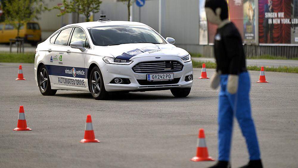 Bei der Verkehrsforschungskonferenz  in Wien wurde ein selbstfahrendes Auto demonstriert