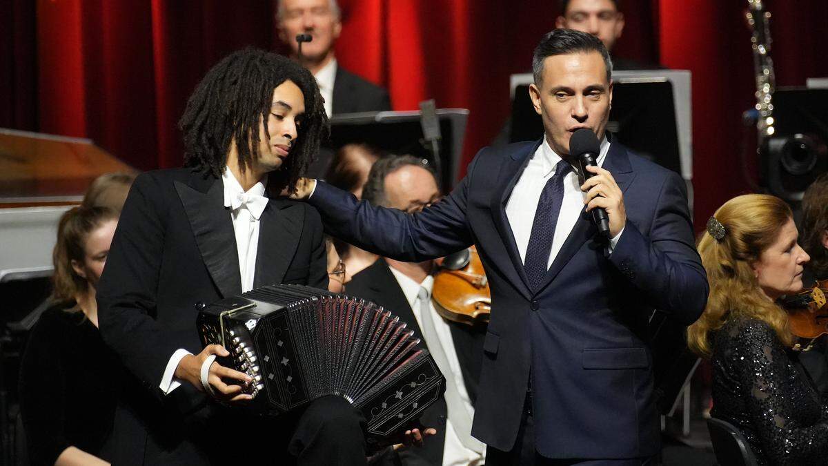 Erwin Schrott (r.), hier beim ORF-Gala-Konzert für &quot;Licht ins Dunkel&quot; 