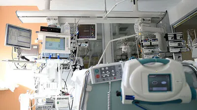 Eine Meningokokken-Infektion muss immer intensivmedizinisch behandelt werden