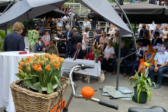 Verkehrsstadträtin und Vizebürgermeisterin Judith Schwentner und der Leiter der Verkehrsabteilung, Wolfang Feigl, präsentierten die Grundzüge der Radoffensive.