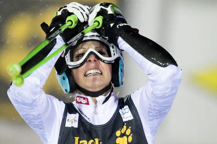 Klicken Sie sich hier weiter durch die besten Bilder aus Eva-Maria Brems Karriere!!