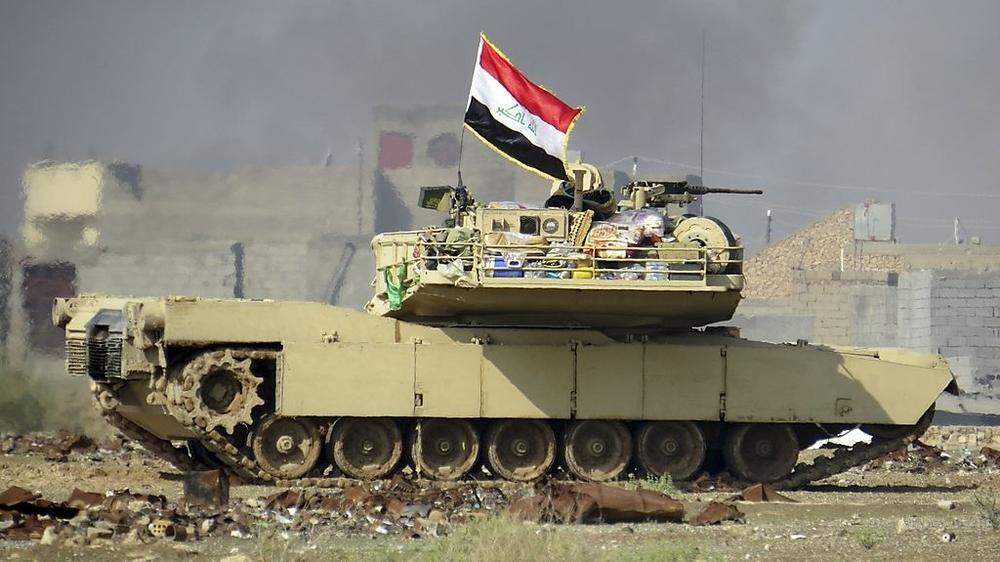 Bild eines irakischen Panzers in der Nähe von Ramadi