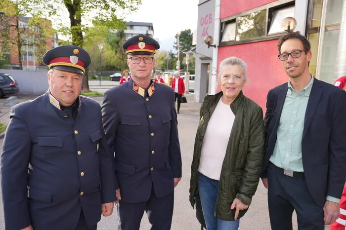 Bezirkspolizeikommando, Vizebürgermeisterin Angelika Hinteregger und Markus Lerch als Vertreter der Bezirkshauptmannschaft.