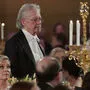 Von Peter Handke, hier bei der Nobelpreisverleihung in Stockholm, gibt es neue Prosa und ein neues Drama 