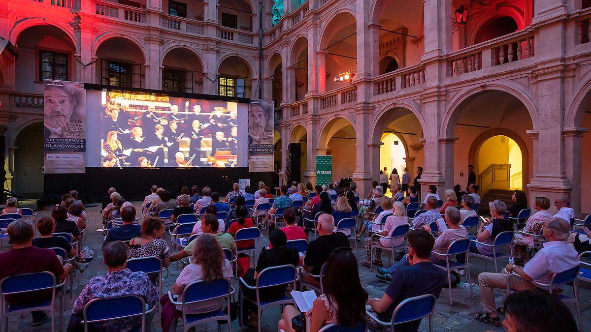 Der Landhaushof von Graz ist nur einer der Orte, wo das „Te Deum“-Konzert aus Stainz ab 21 Uhr übertragen wird