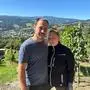 Bernhard (37) und Isabell Kremser (35) führen das Weingut Kremser-Greitbauer und den dazugehörigen Buschenschank