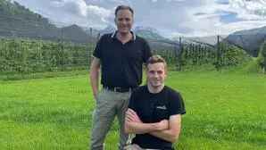 Christian und Florian Weissensteiner auf ihrem Hof