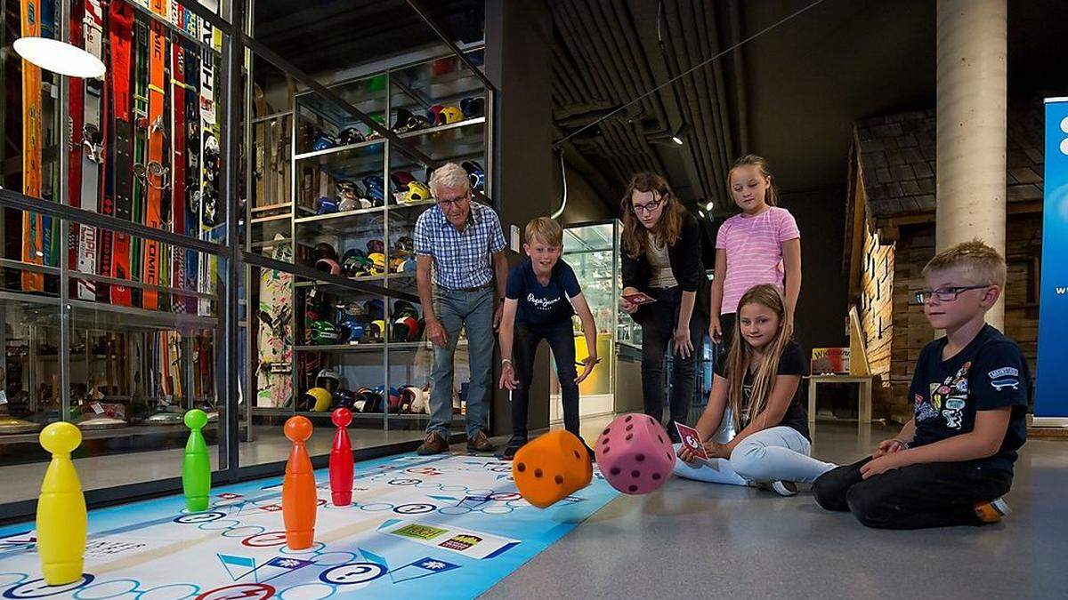 Die Kindererlebniswege im Wintersportmuseum und Südbahn Museum in Mürzzuschlag bieten für Kinder jede Menge Gelegenheit zum Spielen und Ausprobieren.