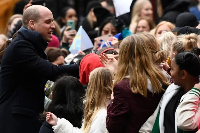 Begeistert wurde das Quartett vor der Matteus-Schule in Stockholm aufgenommen.