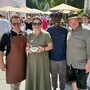 Durften sich über tolle Gastköche freuen: Sonja und Richard Rauch mit Sternekoch Patrick Faist vom „Broadmoar“ und dem bayerischen Insta-Star Noah Hansen