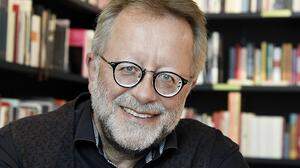 Herbert Dutzler ist der Autor der Altausseer-Krimis, begeisterter Gymnasiallehrer in Schwanenstadt und leidenschaftlicher Opa eines zweieinhalb-jährigen Enkelsohns